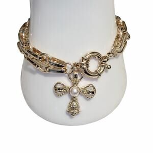 Gold Tone Gate Link Bracelet Ornate Cross / Crown / Pearl Charm NWOT 7.5"